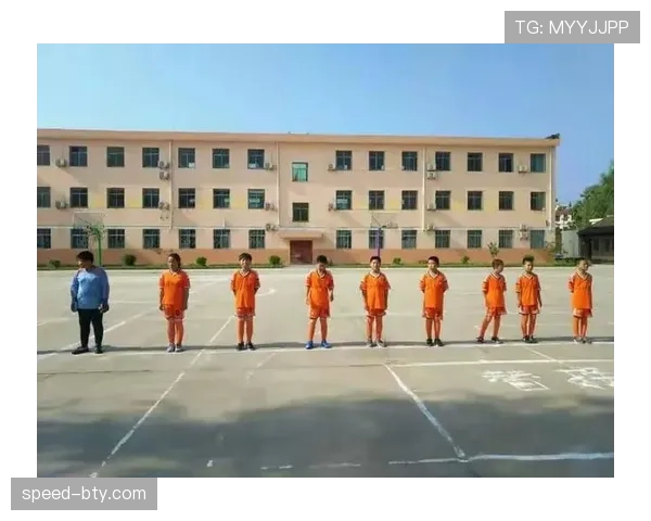 半场哨判罚时机与裁判中场休息规则详解